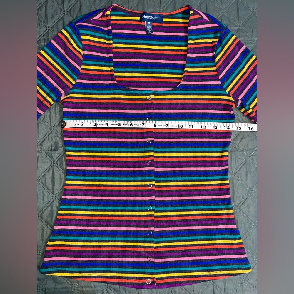 MODCLOTH "Lost In Love" Retro Bell-Sleeve Top, LIKE NEW, Size Medium - Picture 11 of 14